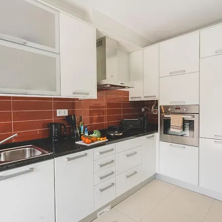 Best 94 - Family Surf Apartment *